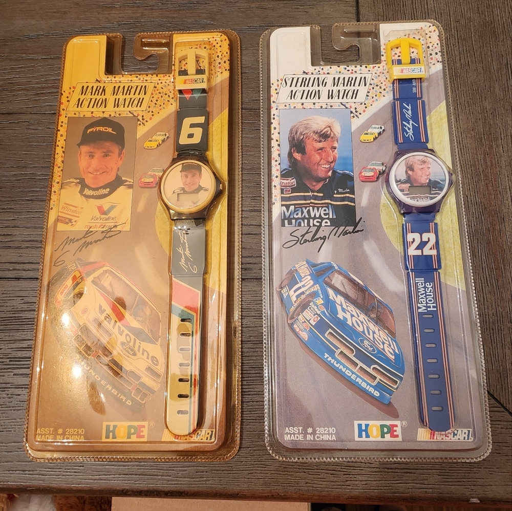 NASCAR Action Watch Set with Racing Graphics - NWT SEALED!